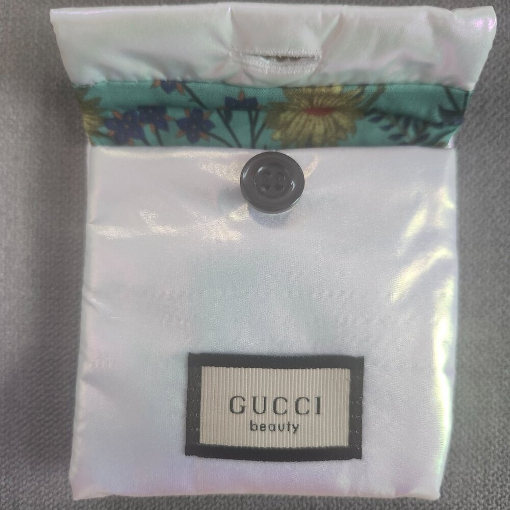 Gucci Beauty Mirror and Pouch - Picture 5 of 7